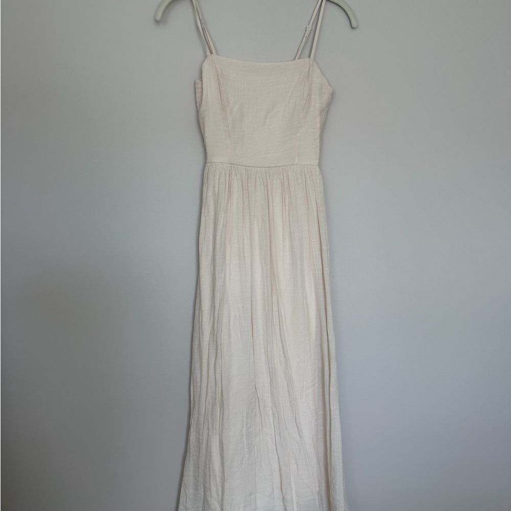 Chic Strapless Cream Dress